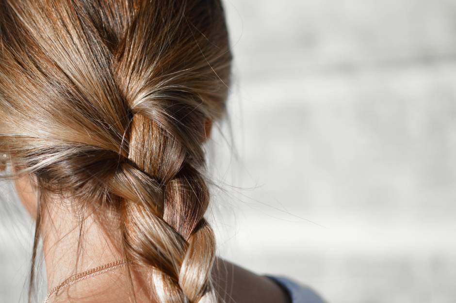 Wie regeneriert man die Haare auf natürlichem Wege?